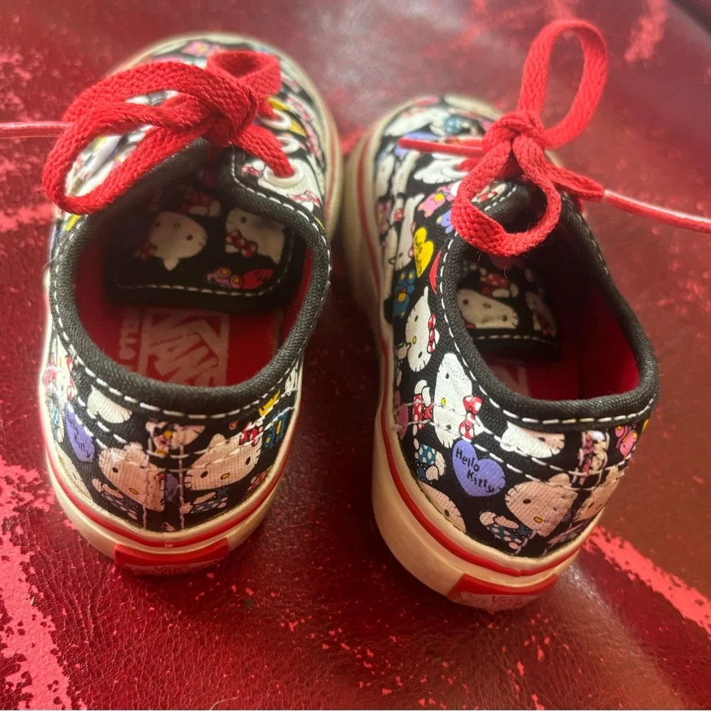 Vans hello Kitty limited edition toddler size 4.5 - Picture 2 of 3